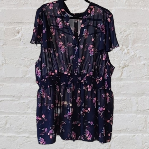 torrid Tops - 28. Torrid EUC size 5 blue chiffon top